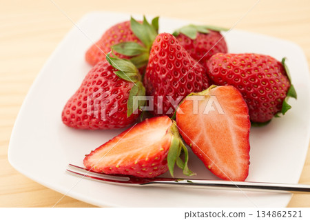 Image of Japanese strawberries (Benihoppe) Image of Japanese strawberries (Benihoppe) 134862521