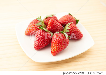 Image of Japanese strawberries (Benihoppe) 134862525