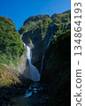 Toyama Prefecture: The magnificent V-shaped valley created by Shomyo Falls and the mysterious Hannoki Falls 134864193