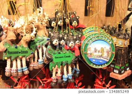 溫哥華是北美領先的多元文化城市,推薦旅遊景點包括史丹利公園和肉汁起司薯條。 溫哥華是北美領先的多元文化城市,推薦旅遊景點包括史丹利公園和肉汁起司薯條。 134865249