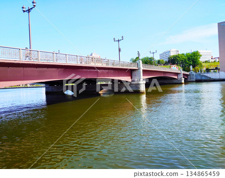 運河上的一座橋 運河上的一座橋 134865459