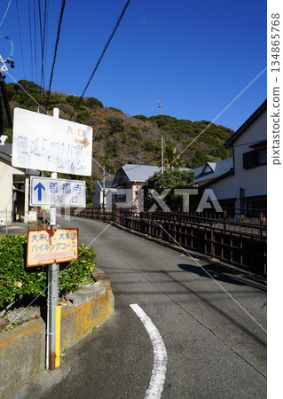 Scenery around Shin-Kambara Station on the Tokaido Main Line in Shimizu Ward, Shizuoka City, Shizuoka Prefecture Scenery around Shin-Kambara Station on the Tokaido Main Line in Shimizu Ward, Shizuoka City, Shizuoka Prefecture 134865768