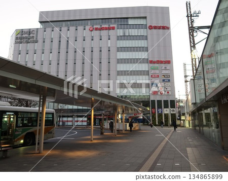 JR Chiba Station Bus Terminal 134865899