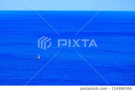 藍色的大海和遊艇 134866566