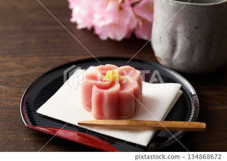 Image of Japanese sweets (nerikiri) 134868672