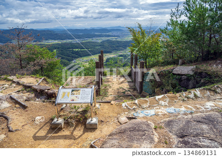 岡山縣紀之城東門遺址景色 134869131