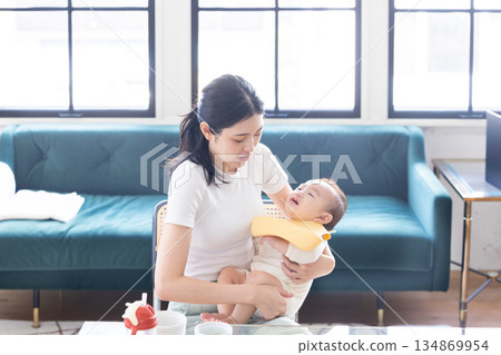 Baby dislikes baby food 134869954