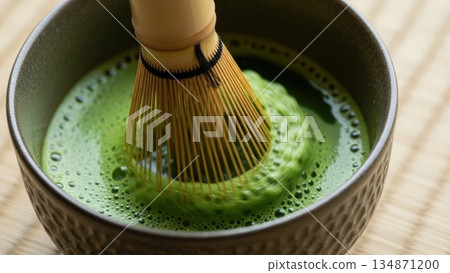 特寫鏡頭：用來攪拌抹茶的竹製茶筅 134871200