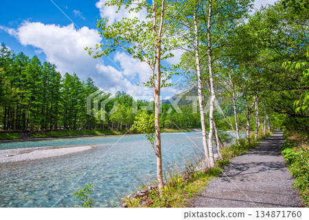 Refreshing Kamikochi "Scenery along the Azusa River and Mount Yakedake" (Matsumoto City, Nagano Prefecture) Refreshing Kamikochi "Scenery along the Azusa River and Mount Yakedake" (Matsumoto City, Nagano Prefecture) 134871760