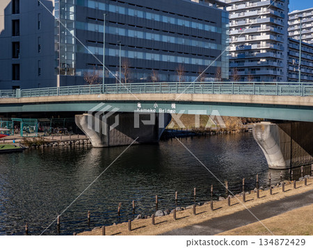 橫跨古中川河的橋樑名為「龜小橋」。 134872429