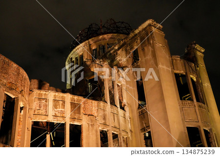 [World Heritage] Hiroshima Atomic Bomb Dome at night (photographed in December 2025) 134875239