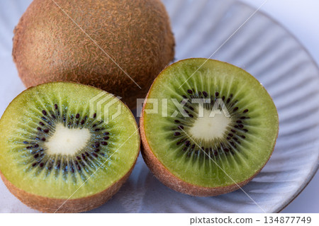 獼猴桃的橫截面 134877749
