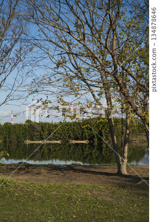 東京葛飾區柴又的矢切渡輪的冬景 東京葛飾區柴又的矢切渡輪的冬景 134878646