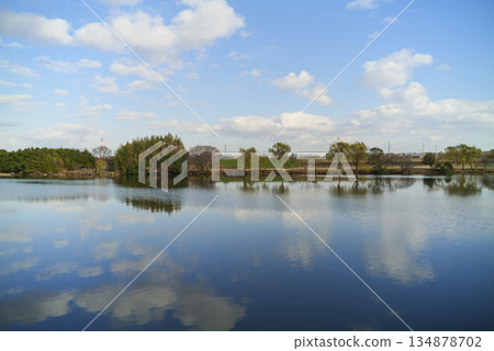 東京葛飾區柴又的矢切渡輪的冬景 東京葛飾區柴又的矢切渡輪的冬景 134878702
