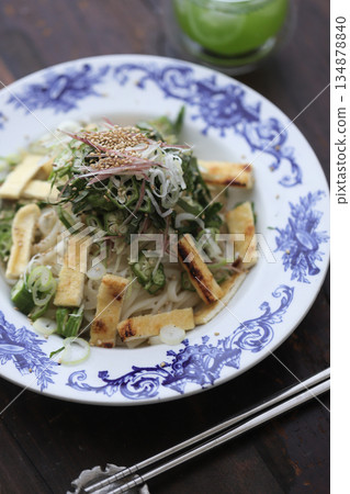 蔥秋葵蕎麥麵 134878840