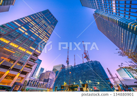 New landscape of Tokyo cityscape in Japan. TOKYO TORCH Tokiwabashi redevelopment: Huge steel structures and cranes in Otemachi 134880901
