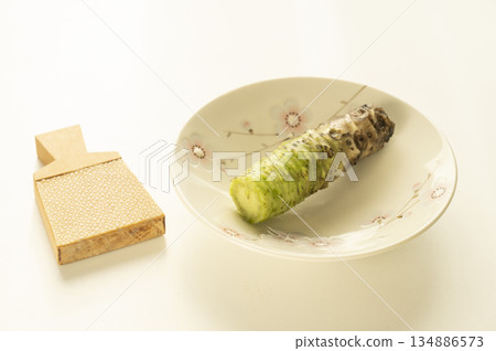 Grated wasabi and shark skin Grated wasabi and shark skin 134886573