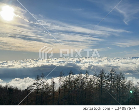 富士山四合目雲海 134887674