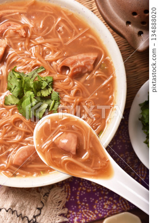 Pork intestine thin noodles  134888020