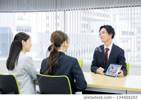 三方面試 134888202
