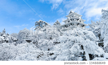 Gujo Hachiman Castle in the snow Gujo Hachiman Castle in the snow 134888649