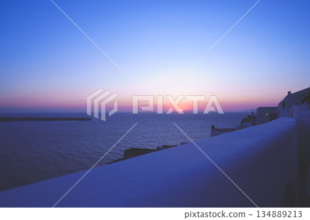 Beautiful sunset in Santorini Beautiful sunset in Santorini 134889213