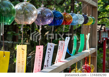 Colorful wind chimes 134889290