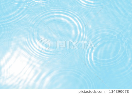 The pattern on the water surface creates a cool, summery image. 134890078
