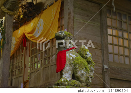 鳥取縣的賀茂地神社,以其財富而聞名。 鳥取縣的賀茂地神社,以其財富而聞名。 134890204