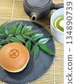 Green tea and dorayaki 134890739