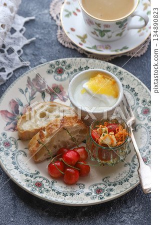 早上板塊 早上板塊 134890823