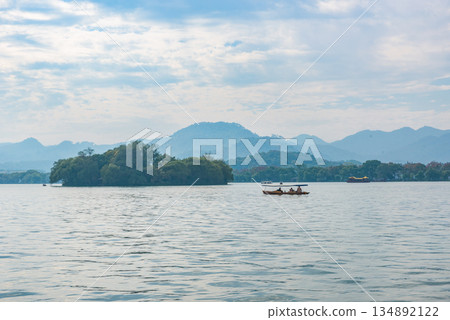 World Heritage Site "Hangzhou West Lake Cultural Landscape" Zhejiang Province, China World Heritage Site "Hangzhou West Lake Cultural Landscape" Zhejiang Province, China 134892122