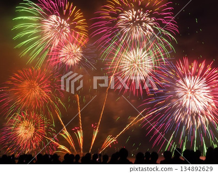 Colorful fireworks spreading out before your eyes Colorful fireworks spreading out before your eyes 134892629