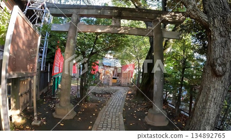 Shinobu Inari Daimyojin Shrine, a shrine within the grounds of Kirigaya Hikawa Shrine, Nishigotanda, Shinagawa Ward, Tokyo Shinobu Inari Daimyojin Shrine, a shrine within the grounds of Kirigaya Hikawa Shrine, Nishigotanda, Shinagawa Ward, Tokyo 134892765