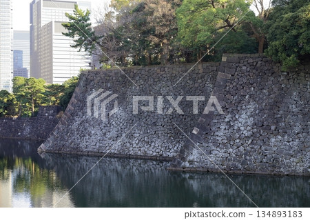 Stone walls of the Imperial Palace Outer Gardens 134893183
