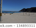 隨著藍天和大海 134893311