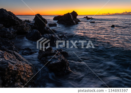Sunrise and crashing waves Sunrise and crashing waves 134893397