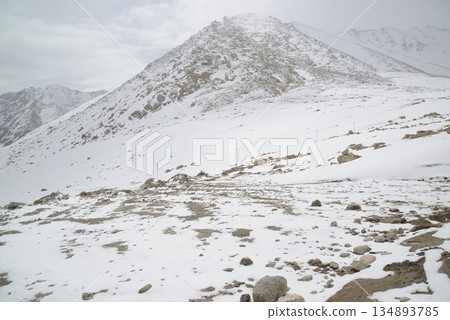 Changla Pass, one of the highest motorable roads in the world, at 5,275 meters above sea level, travels between Leh Ladakh and Pangong Lake. Located at Leh in India. 134893785