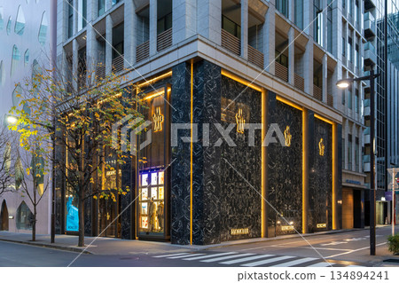 MONCLER Tokyo Ginza store 134894241