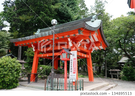 Traditional Japanese Torii Gate Sacred Shrine Entrance Traditional Japanese Torii Gate Sacred Shrine Entrance 134895513