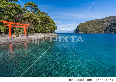 Morokuchi Shrine Torii, Suruga Bay and Mt.Fuji "Toda, Numazu City" Morokuchi Shrine Torii, Suruga Bay and Mt.Fuji "Toda, Numazu City" 134895863