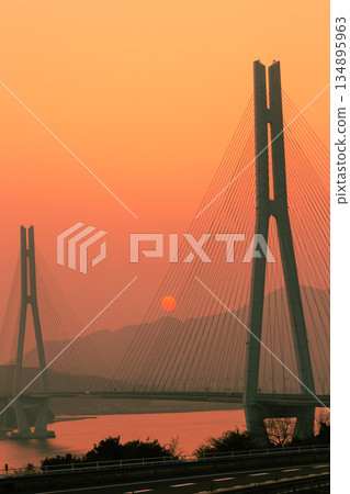Sunset over the Tatara Bridge on the Shimanami Kaido Sunset over the Tatara Bridge on the Shimanami Kaido 134895963