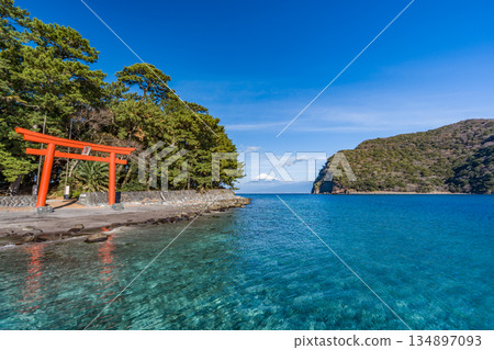 Morokuchi Shrine Torii, Suruga Bay and Mt.Fuji "Toda, Numazu City" Morokuchi Shrine Torii, Suruga Bay and Mt.Fuji "Toda, Numazu City" 134897093