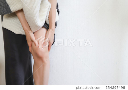 膝蓋疼痛 134897496