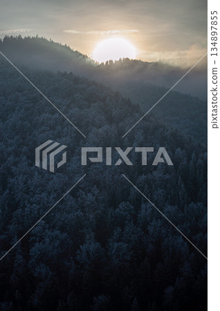 A frosty winter hike to Tomasovsky view, a stunning rock formation offering breathtaking vistas in Slovensky Raj National Park, Slovakia 134897855