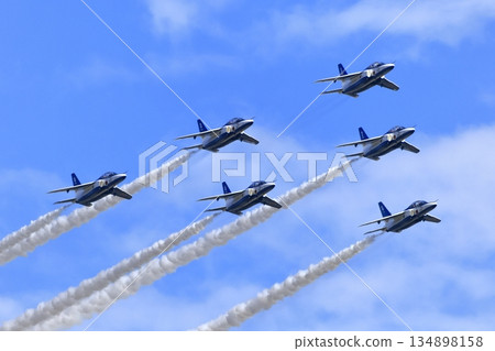 Blue Impulse  134898158