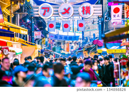 Tokyo cityscape in Japan on New Year's Day. Inbound tourism continues... It's like a "foreign country," with Ameyoko and other areas bustling with foreign tourists. 134898826