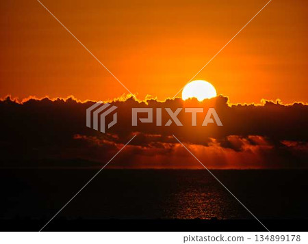 太陽升起 134899178