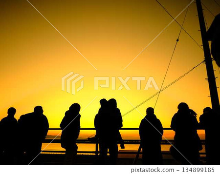太陽升起 太陽升起 134899185