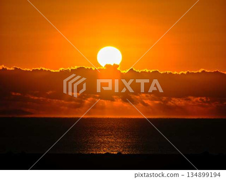 太陽升起 134899194
